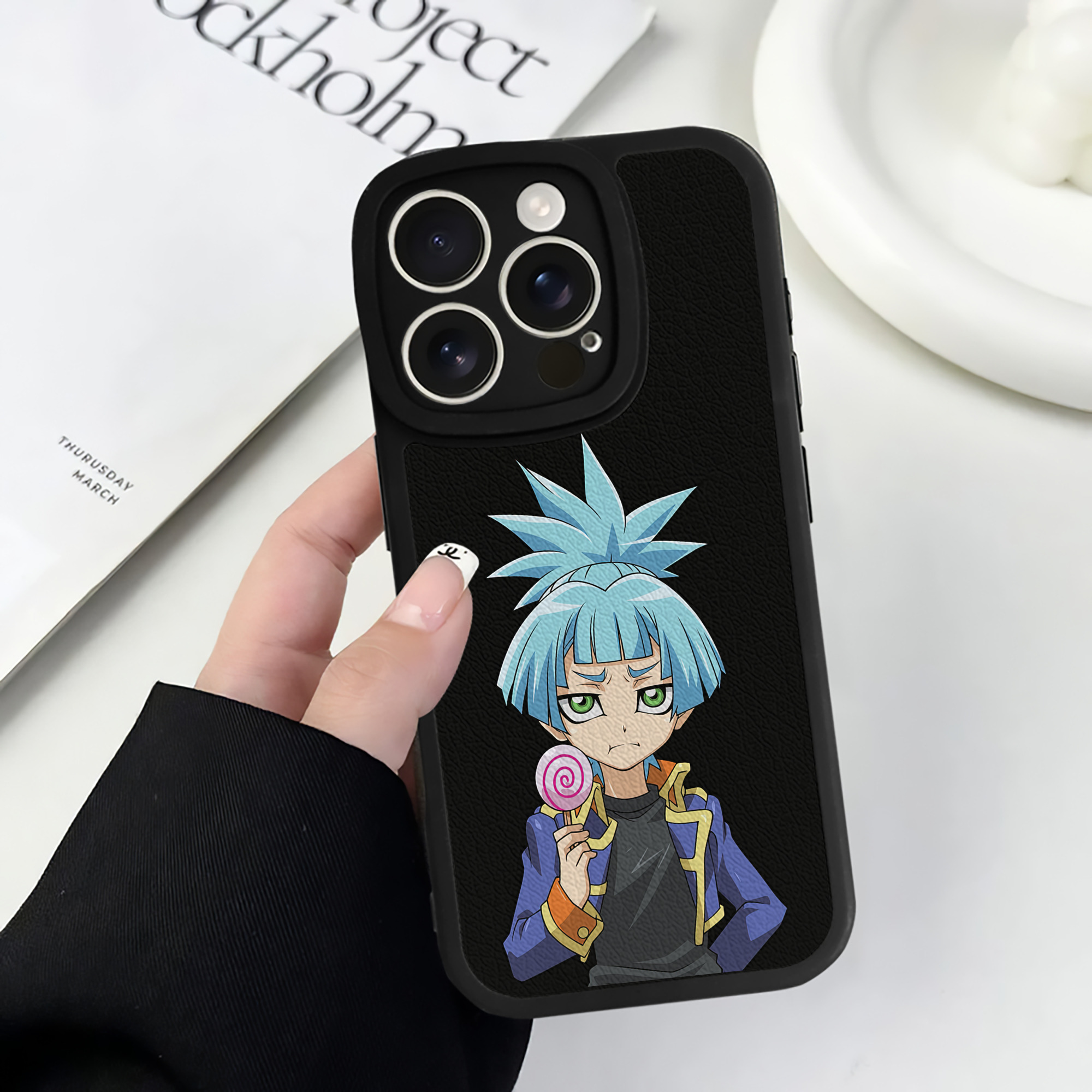 （画像用） 遊☆戯☆王 Yu-Gi-Oh! 【iPhone 16シリーズ対応】シリコンスマホケース（レザー調） 材質：シリコン